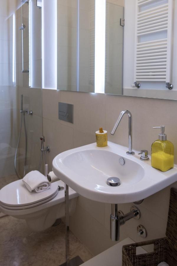 Boutique Rentals-Flores Chic In Historical Center Porto Zewnętrze zdjęcie
